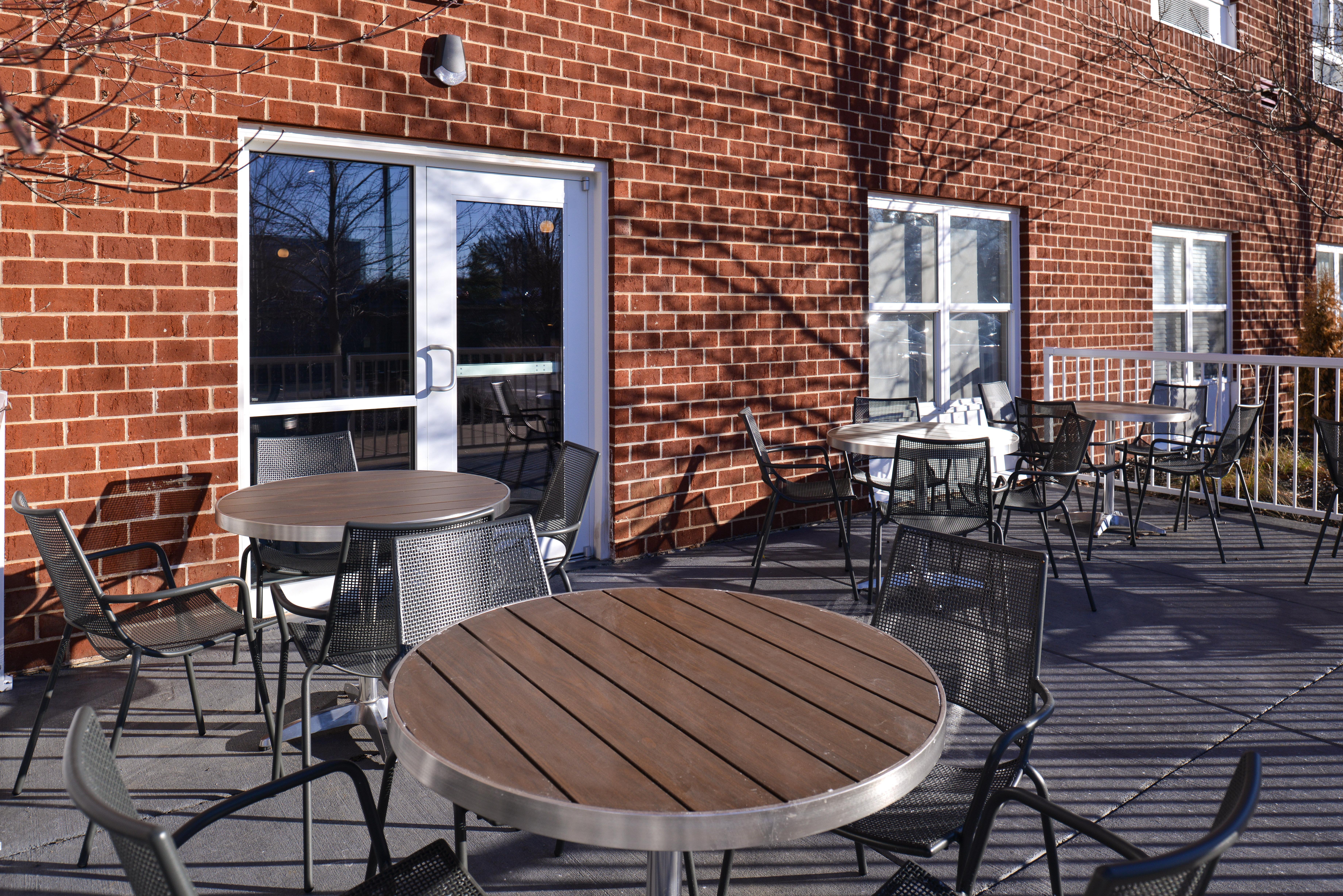 Holiday Inn Express Hotel & Suites St. Louis West-O'Fallon By Ihg Exterior foto